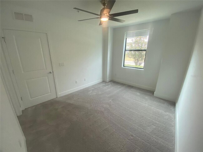 Foto del edificio - 2511 N Grady Ave