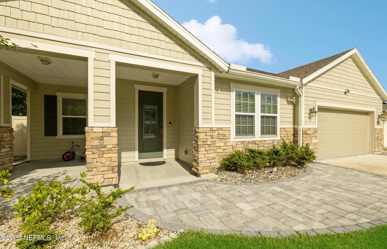 Foto principal - 9605 Price Park Dr