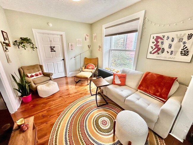 Varsity Management - Varsity Management Apartment