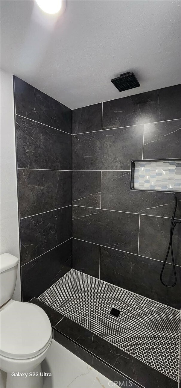 Foto del edificio - 1566 Pine Ave