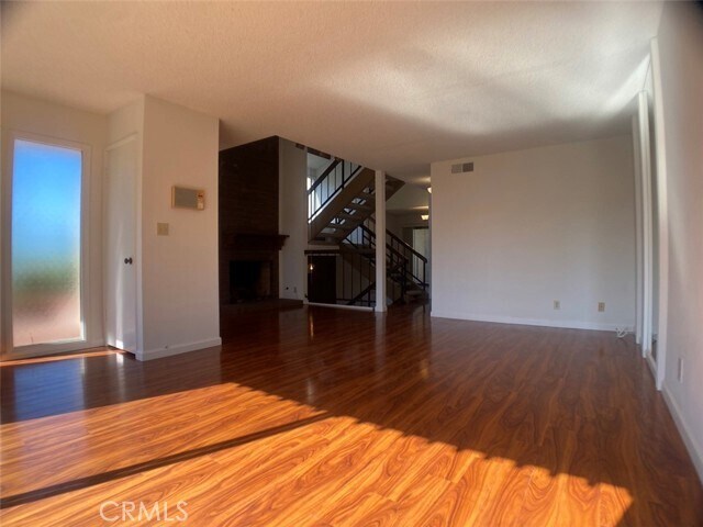 Building Photo - 28201 Ridgepoint Ct