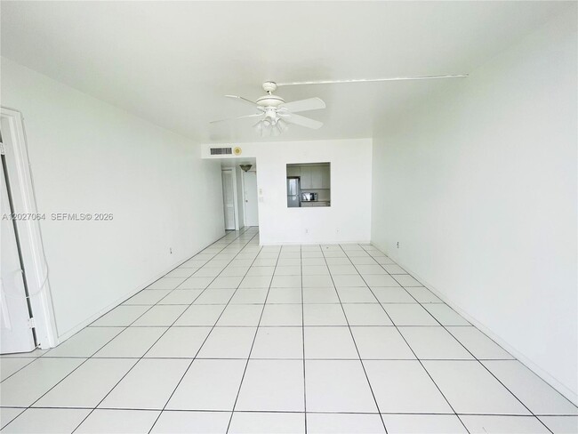 Building Photo - 13499 Biscayne Blvd