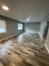 Building Photo - 1532 SW 5th Pl
