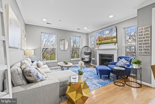 Foto del edificio - 5108 Donovan Dr