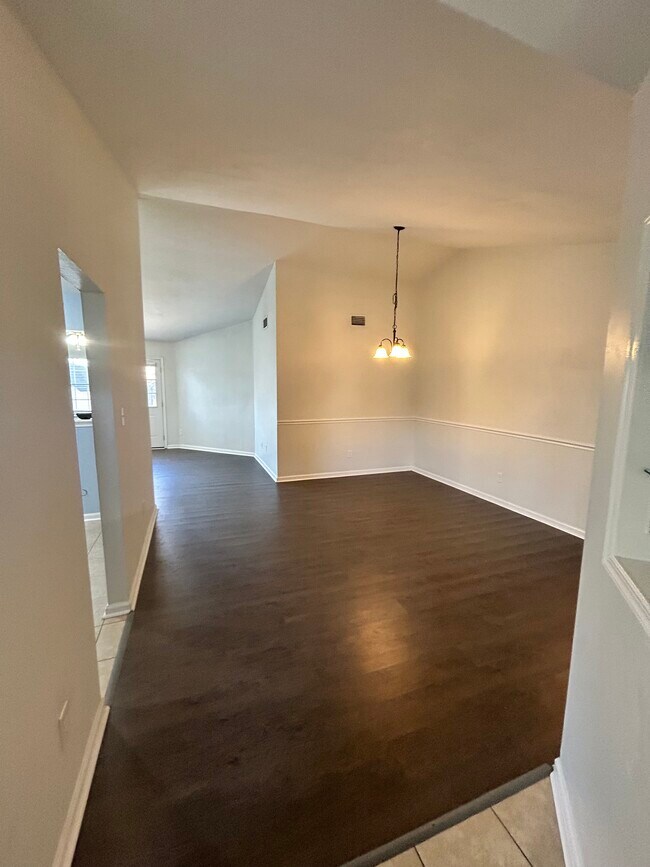 Foto del edificio - 1889 Eunice Ct