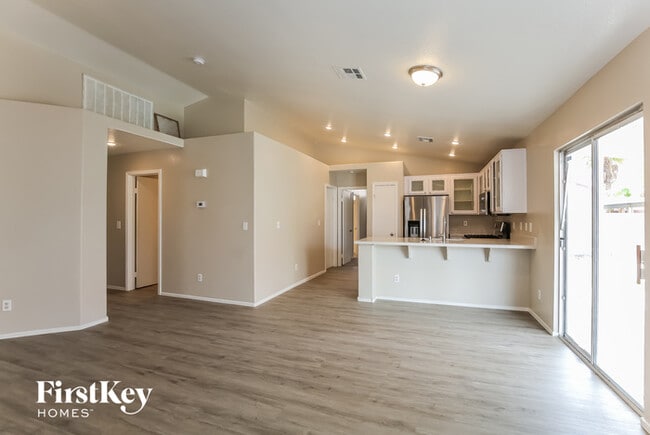 Building Photo - 6133 Kitamaya St