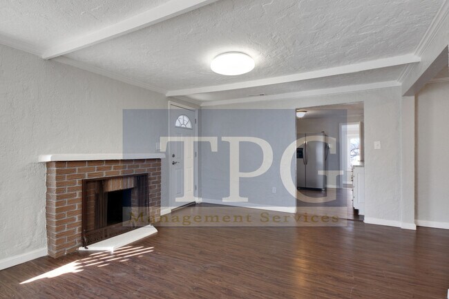 Foto del edificio - 6609 Richmond Ave