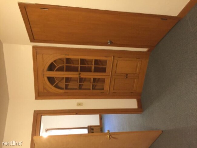 Building Photo - 413 Robinwood Rd