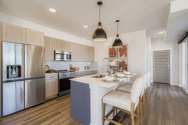 Building Photo - Union at the Park