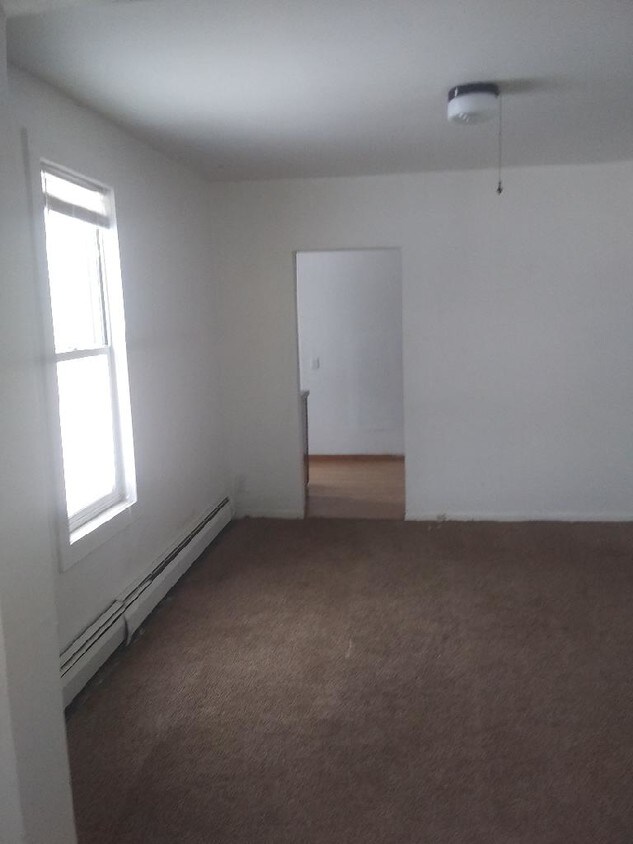 104 5th St S Unit 1, Virginia, MN 55792 Apartment for Rent in