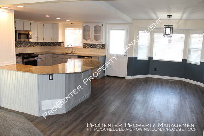 Building Photo - Updated 5 Bed, 2.5 Bath East Layton Home