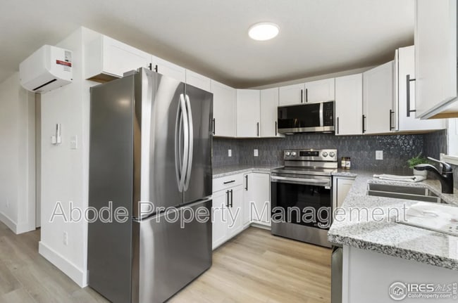 Building Photo - 138 Glenda Dr