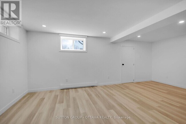 Building Photo - 839 Colson Ave