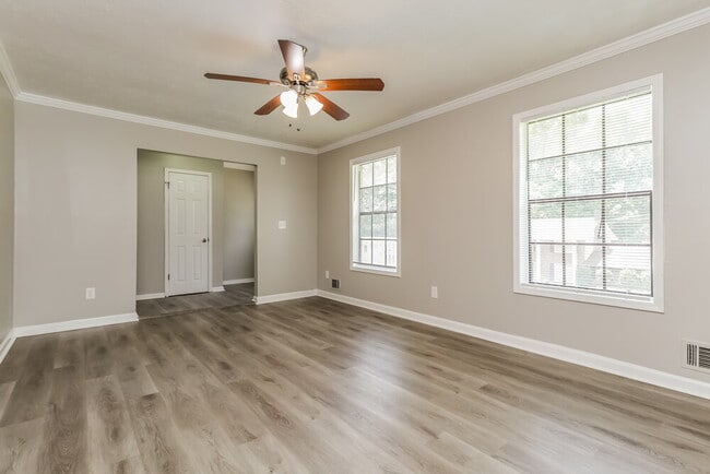 Building Photo - 3212 Goldenchain Dr