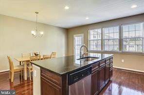 Foto principal - 8810 Bentfield Dr