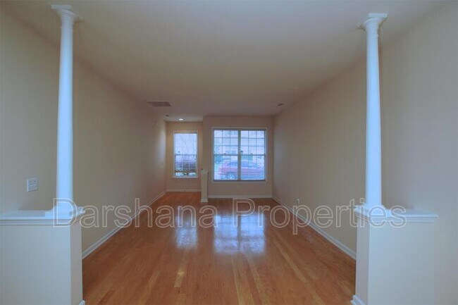 Building Photo - 1010 Arbor Valley Ln