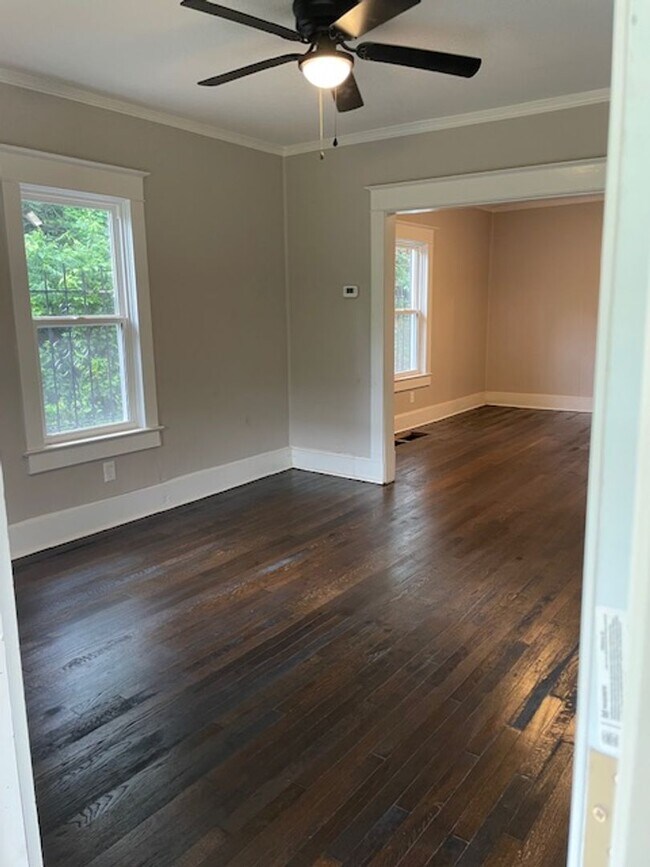 Foto del edificio - 2bd/1ba Bungalow Available Now!!