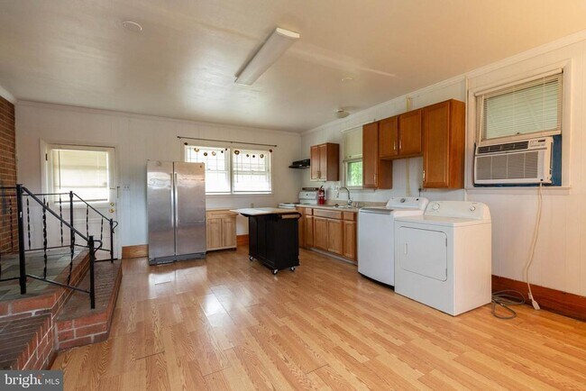 Foto del edificio - 612 N Preston St