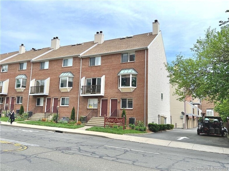 Primary Photo - 101 Grove St
