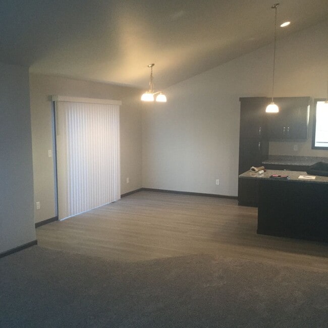 Foto del edificio - 3 Bed 3 Bath Single Family Home