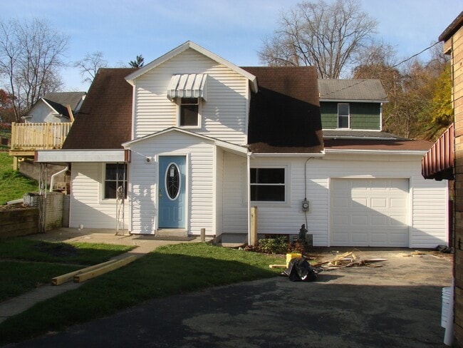Building Photo - 104 Oliver Ave