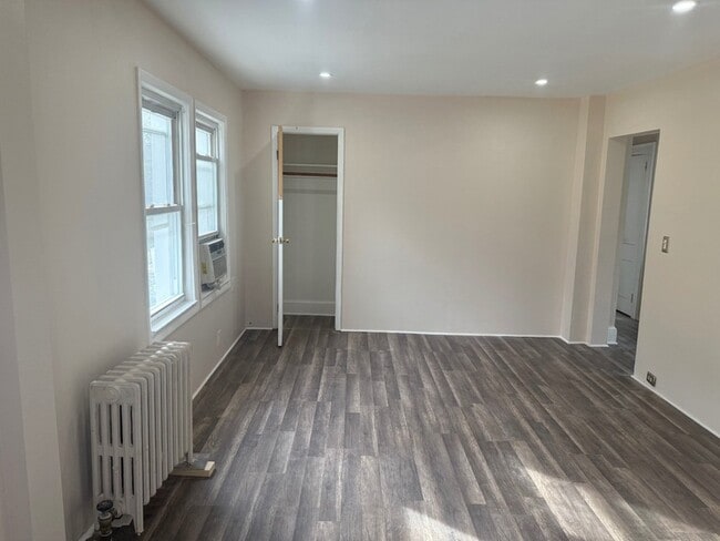 Building Photo - 57 Vanderbilt Ave