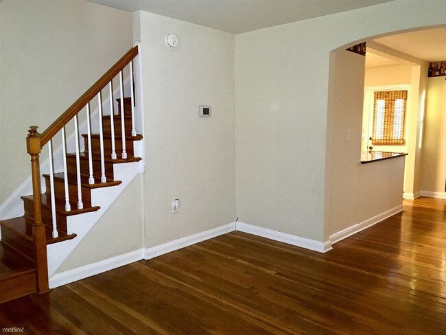 Building Photo - 3 br, 1.5 bath House - 2806 Moorgate Rd