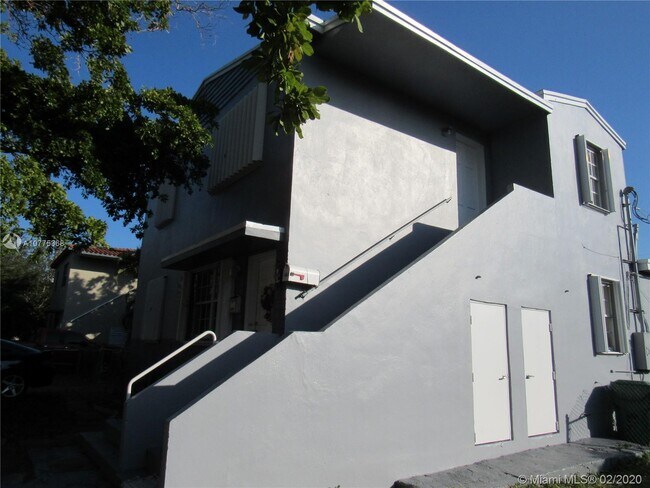 Foto del edificio - 6218 SW 21st St