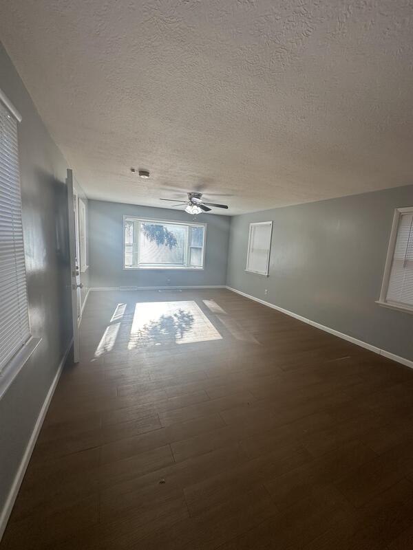 Foto del edificio - 3047 West 47th Street