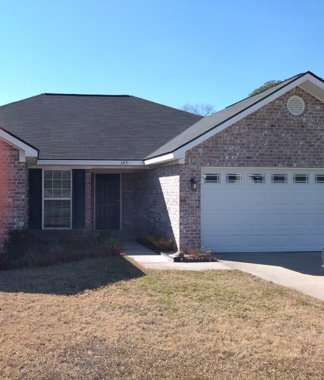 Building Photo - 163 Grandview Dr