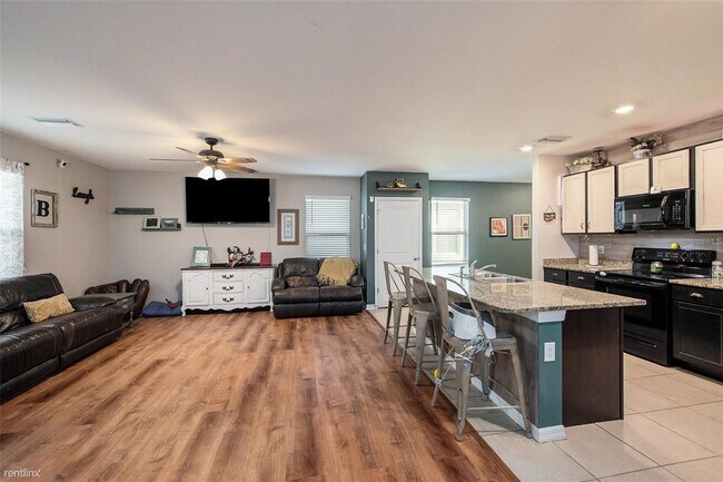 Building Photo - 4 br, 2 bath House - 5006 Willow Breeze Way