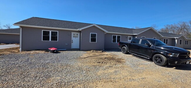 Building Photo - 715 N 35th St