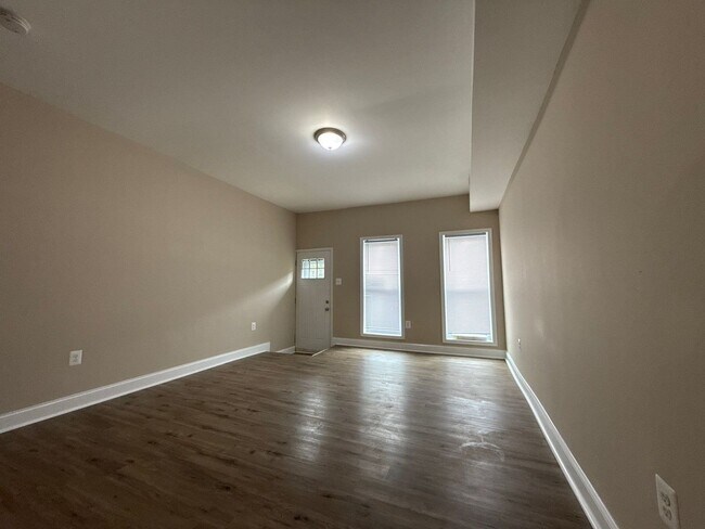 Building Photo - 3 BedRoom House In Baltimore City