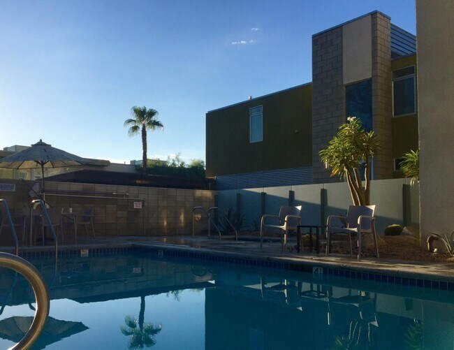 Foto del edificio - The Towers