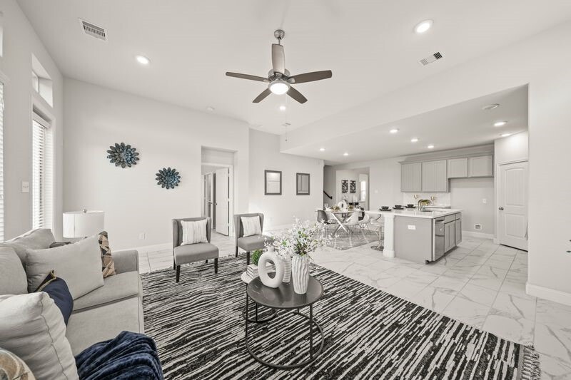 Building Photo - 10114 Native Grove Dr