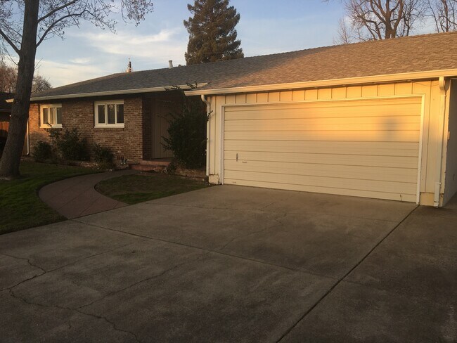 Foto del edificio - 1145 Theo Way