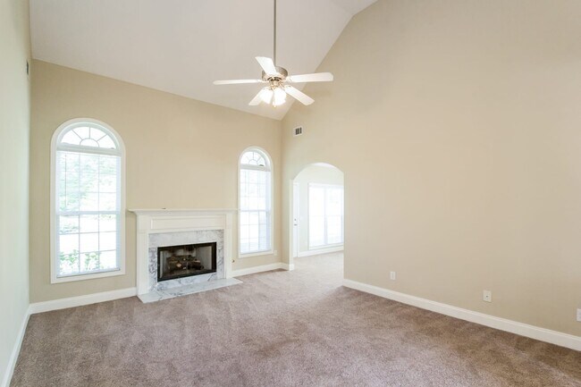 Foto del edificio - 479 Blue Creek Ln