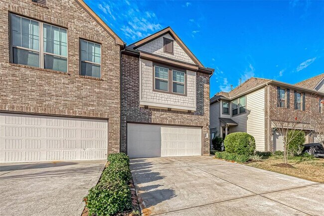 Building Photo - 2515 Terrace Point Dr