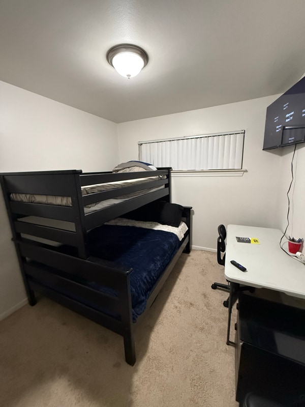 Foto principal - 28115 Everett St