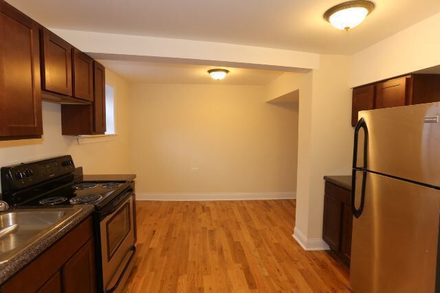 Foto del edificio - 1130 W Oakdale Ave