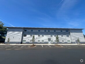 Building Photo - 5600 NE 34th St