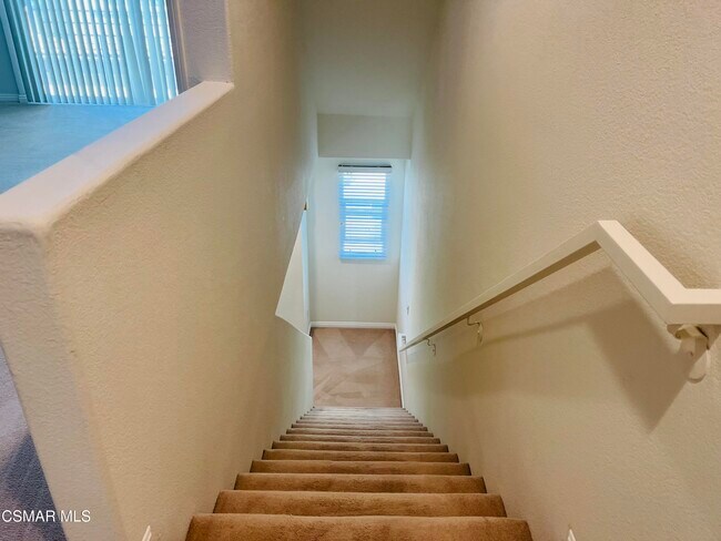 Building Photo - 5210 Premiere Hls Dr