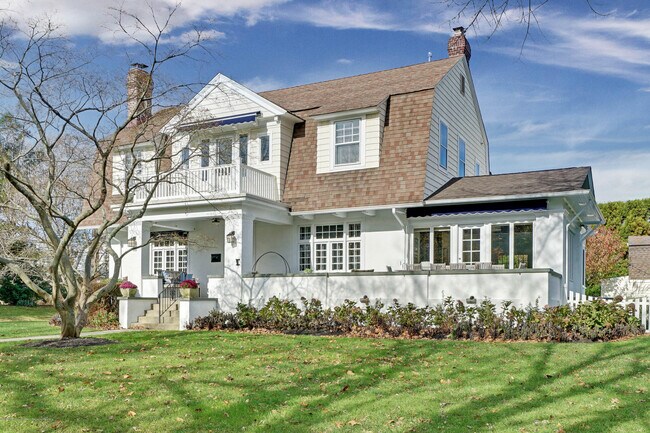 Building Photo - 316 Sussex Ave