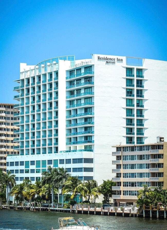 Foto del edificio - 3333 NE 32nd Ave