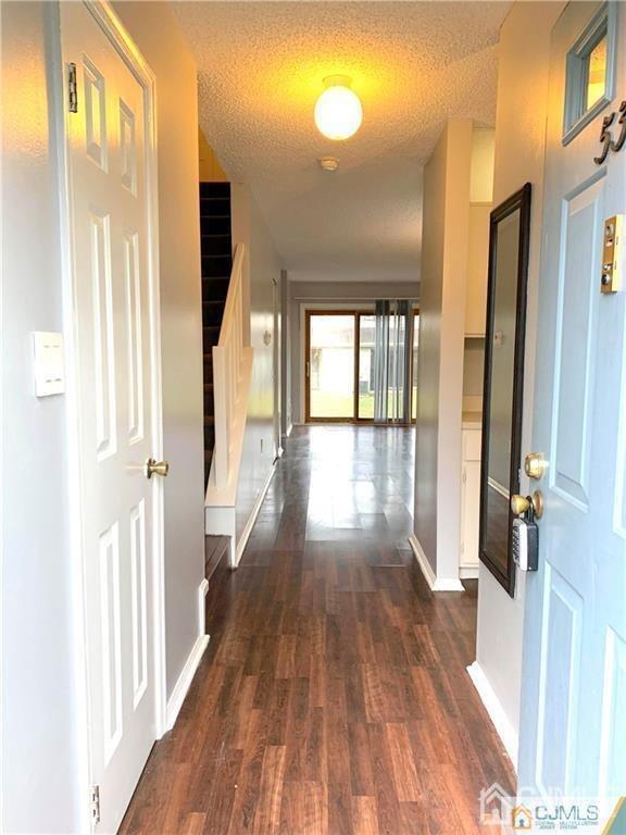 Foto del edificio - 536 Manchester Ct