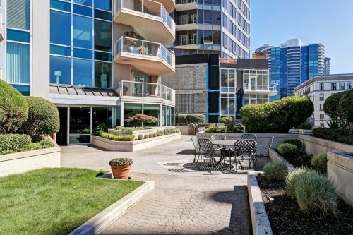 Building Photo - One Pacific Tower - Studio