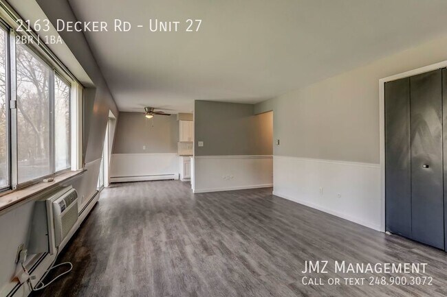 Foto del edificio - 2163 Decker Rd