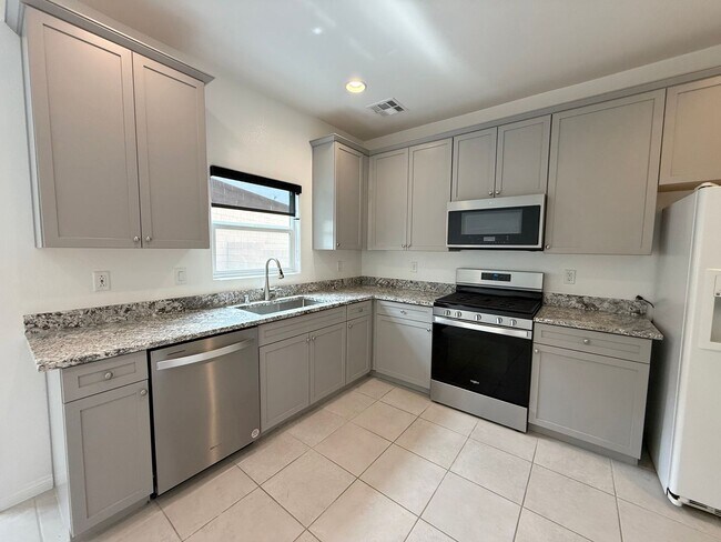 Foto del edificio - Brand-New 4-Bedroom Home in Cadence with Mountain Views & Modern Upgrades