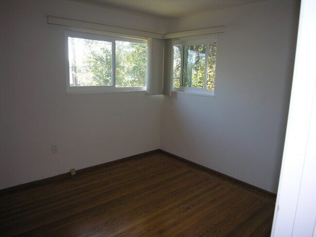 Building Photo - 2160 Ash St