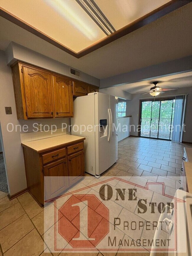 Foto del edificio - Beautiful 3 Bedroom / 2 Bathroom House in Blue Springs!